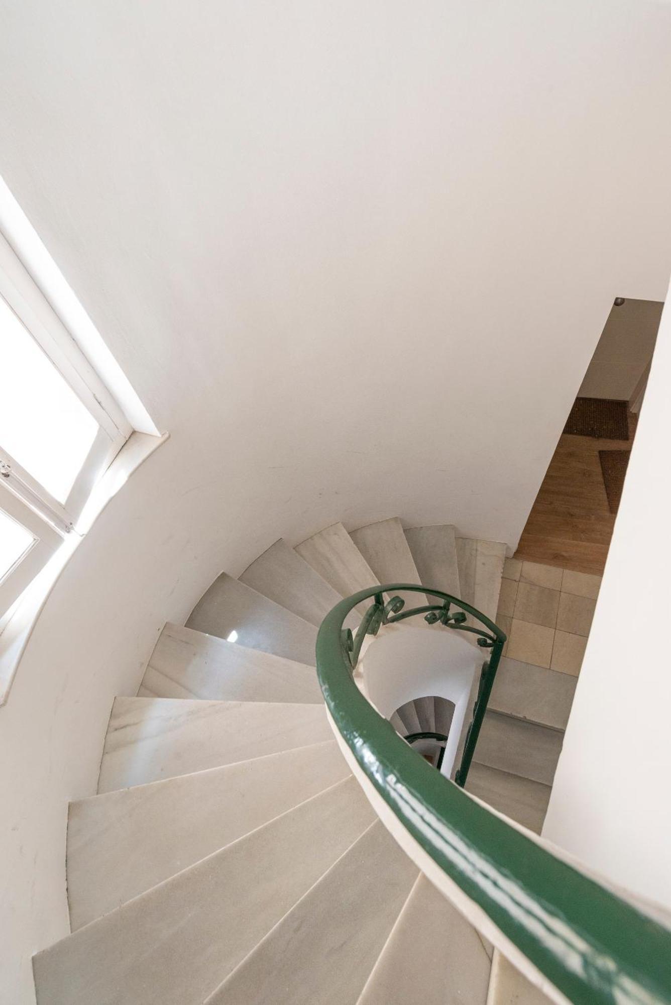 Fantastic Penthouse Center Apartment *