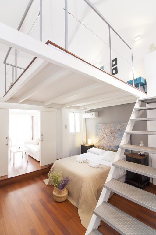 Fantastic Penthouse Center Apartment *